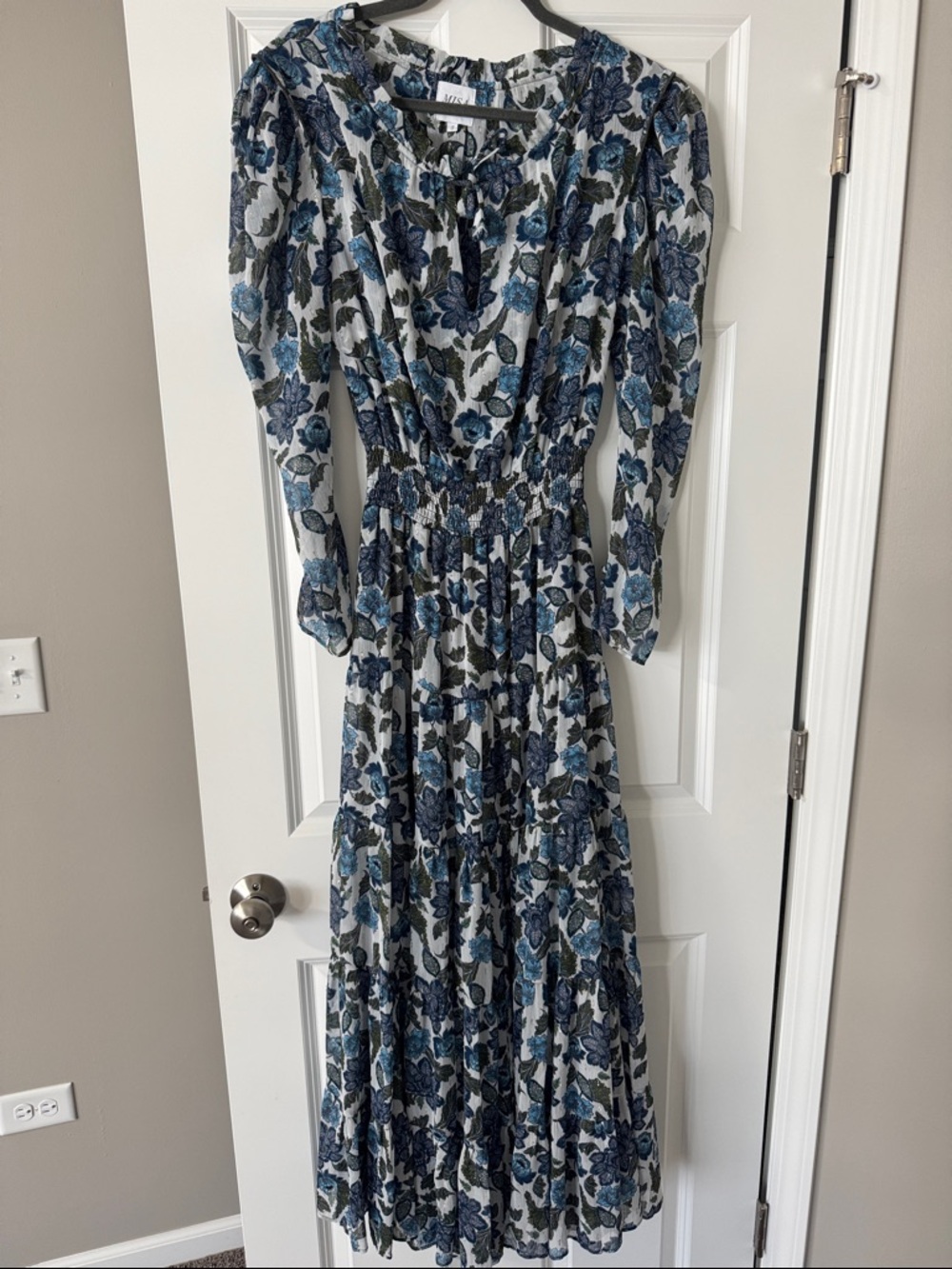Modest long sleeve maxi dress